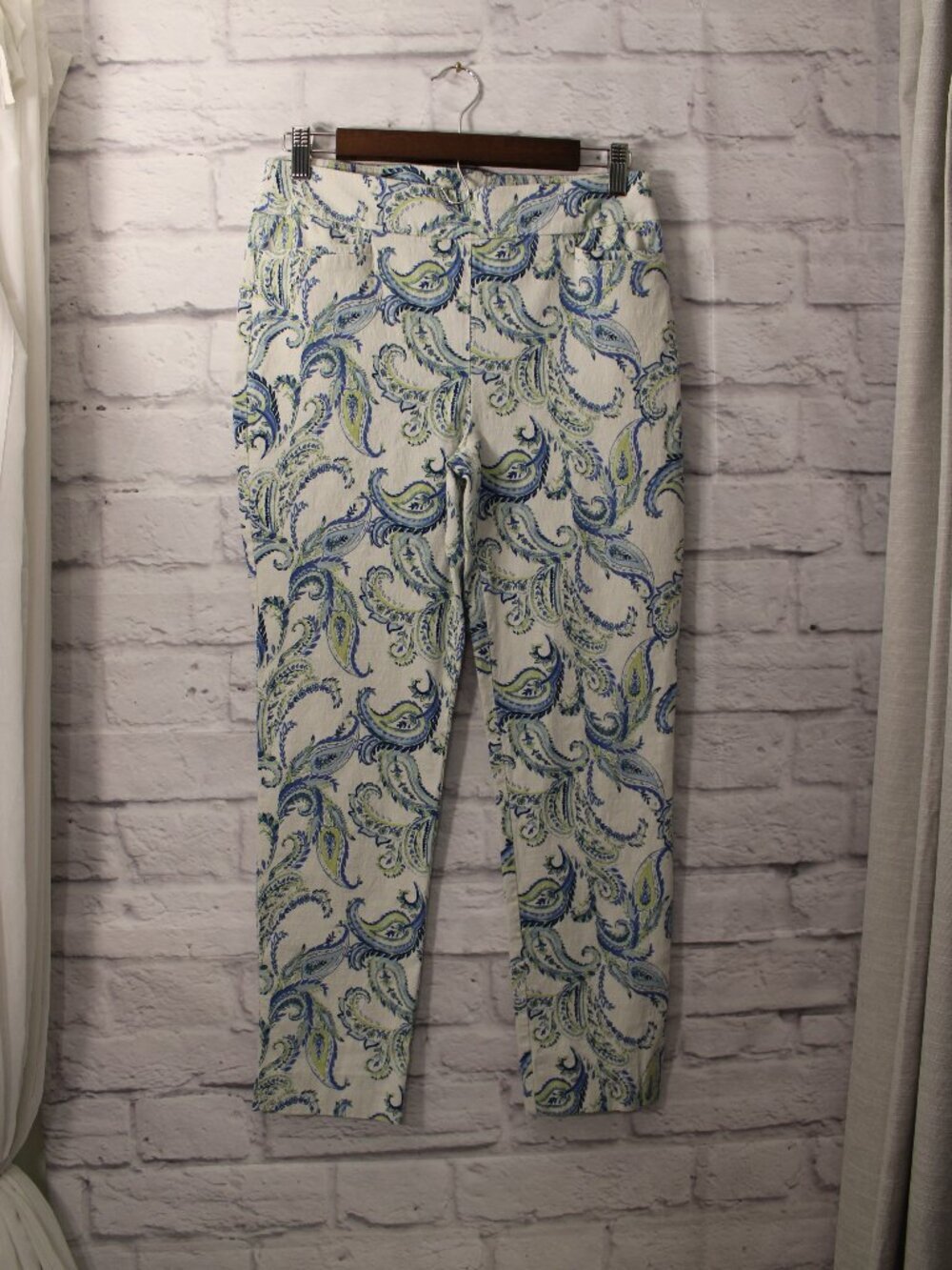 Chico's Brigitte Paisley Ankle Size 0 Pull On Summer Casual Preppy Pants